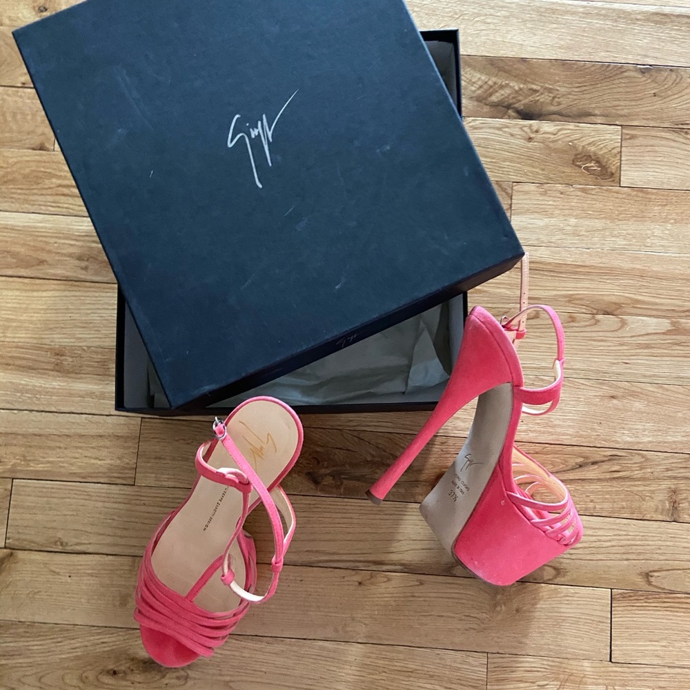 Giuseppe Zanotti Pumps